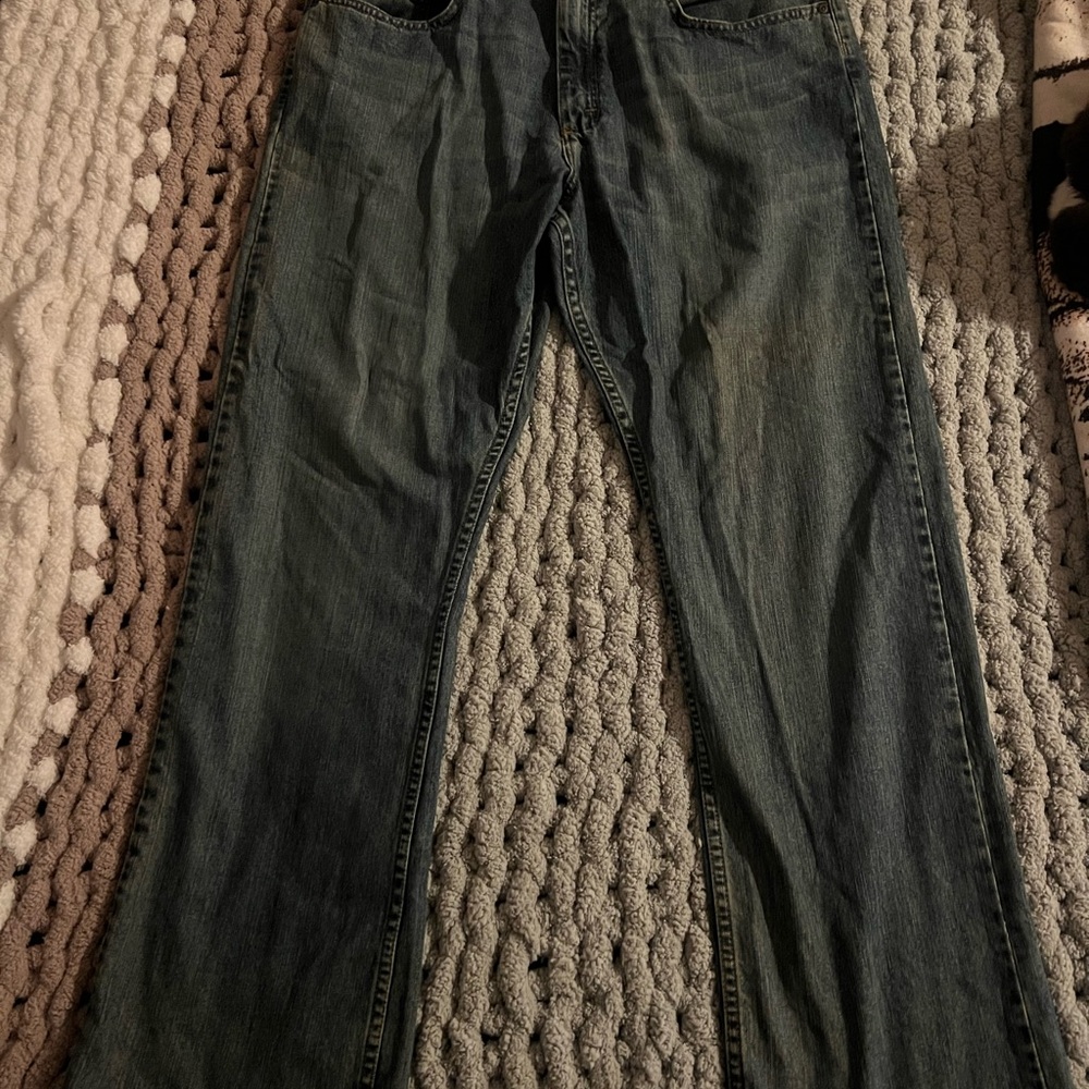 Wrangler blue  Relaxed Fit Jeans Classic Style slightly used  36 x 32